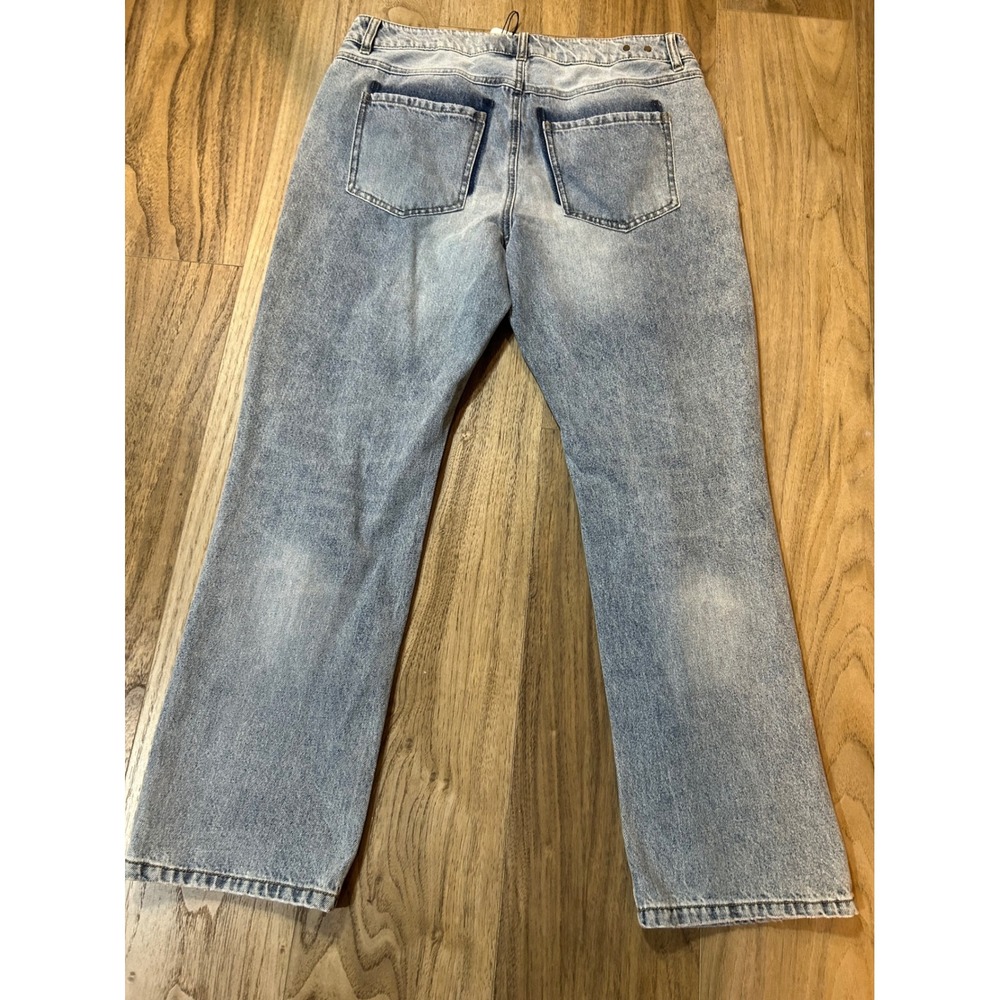 Cabi 100% Boyfriend Jeans 6071 Sandstorm Wash Distressed Denim Size 10 NEW